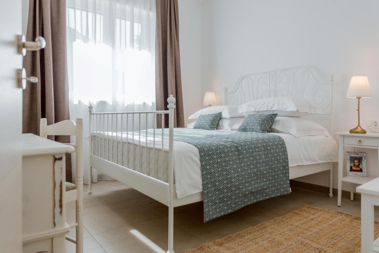 Apartments Ivica โอมิช ภายนอก รูปภาพ