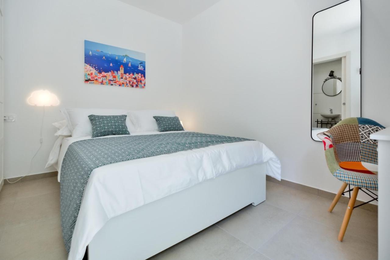 Apartments Ivica โอมิช ภายนอก รูปภาพ