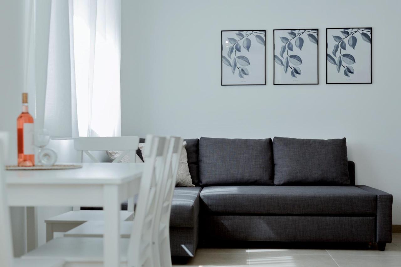 Apartments Ivica โอมิช ภายนอก รูปภาพ